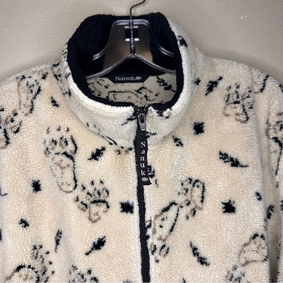 Nanuk Canadian Polar Gear Roaming Bears w/Paws Cream Shearling Jacket XL - Picture 3 of 8